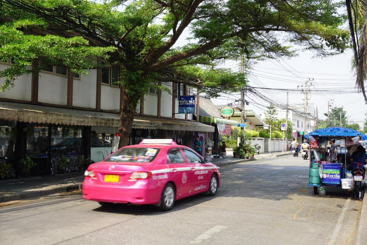 Third Rock Hostel Bangkok Eksteriør bilde