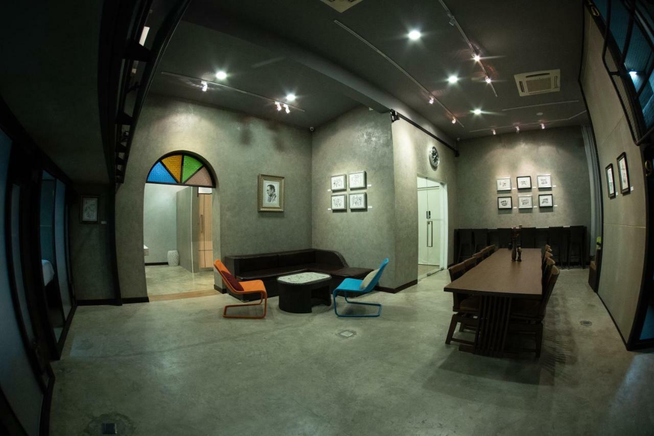 Third Rock Hostel Bangkok Eksteriør bilde